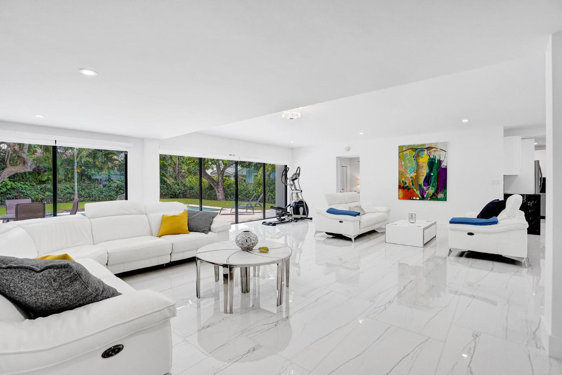 Hibiscus House Holiday home *