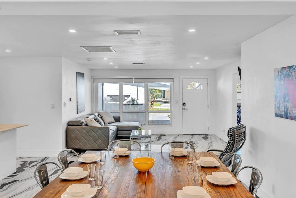 Modern Ocean House Hollywood Hard Rock Casino Fort Lauderdale