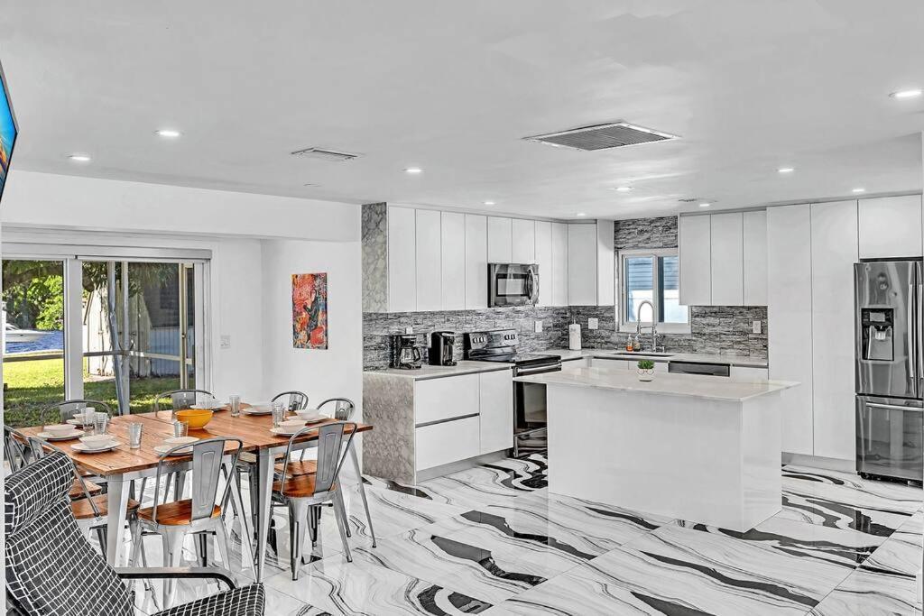 Modern Ocean House Hollywood Hard Rock Casino Fort Lauderdale
