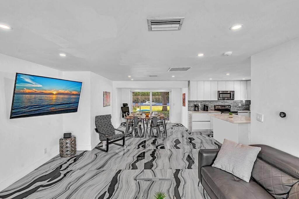 Modern Ocean House Hollywood Hard Rock Casino Fort Lauderdale