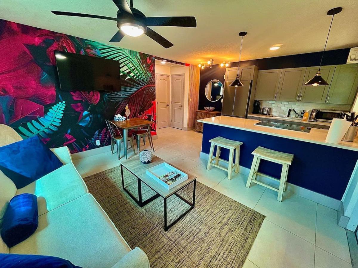 Miamivice Olas Near And Park W Fire Pit