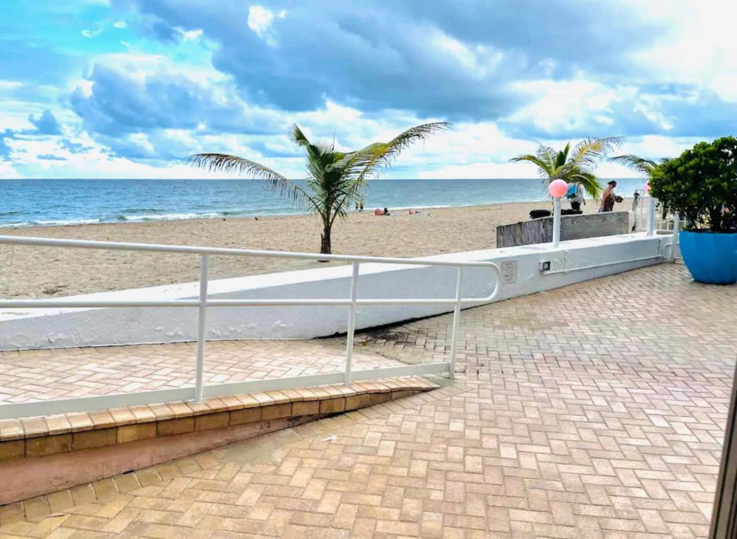 Holiday home Beachfront Luxury Pool L Sea View