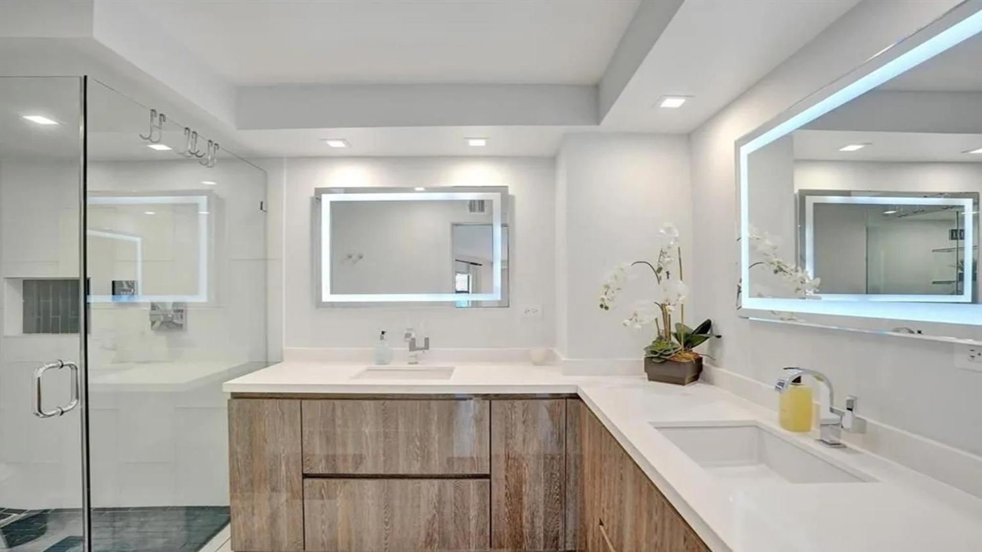 Amazing Two Bedrooms With Skyline Views Fort Lauderdale