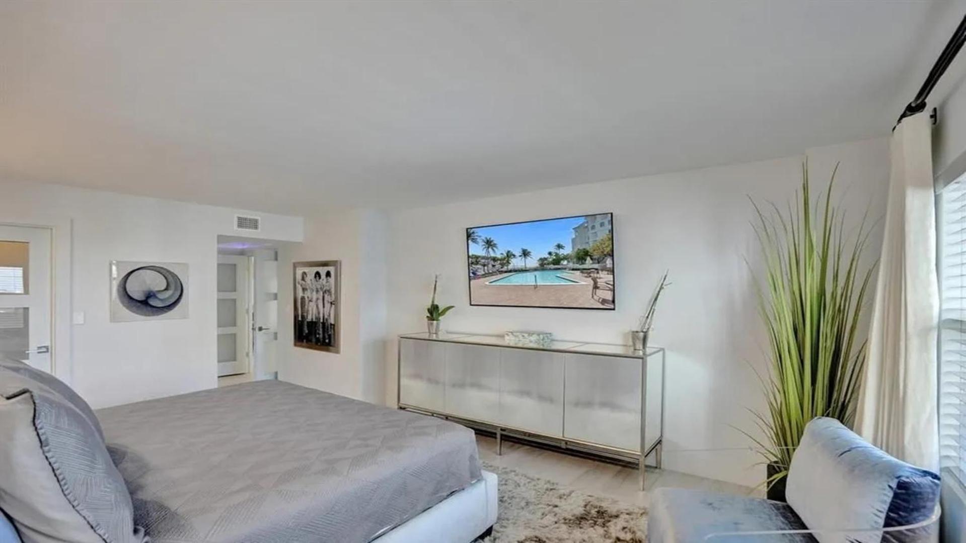 Amazing Two Bedrooms With Skyline Views * Fort Lauderdale