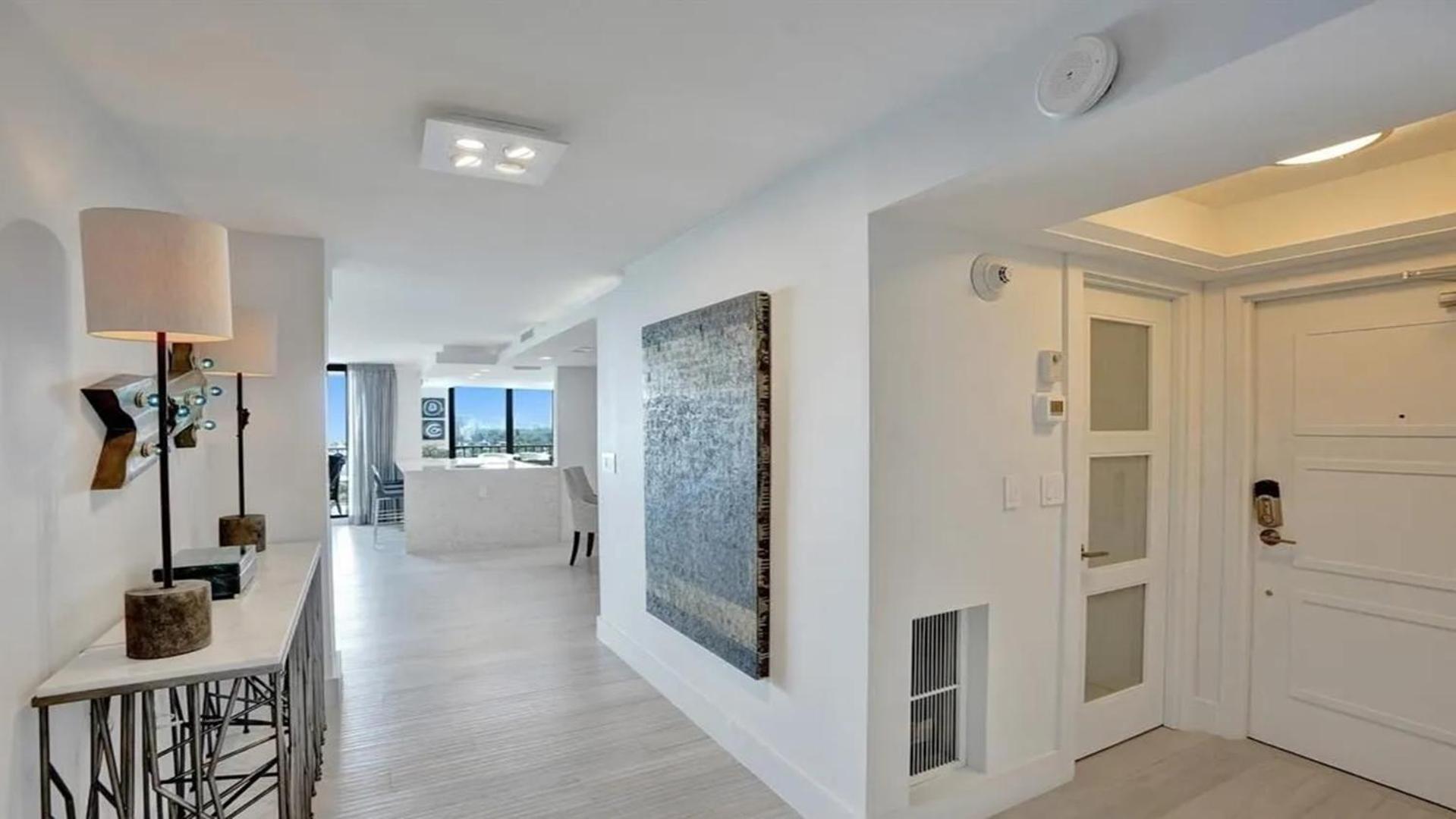 Amazing Two Bedrooms With Skyline Views Fort Lauderdale