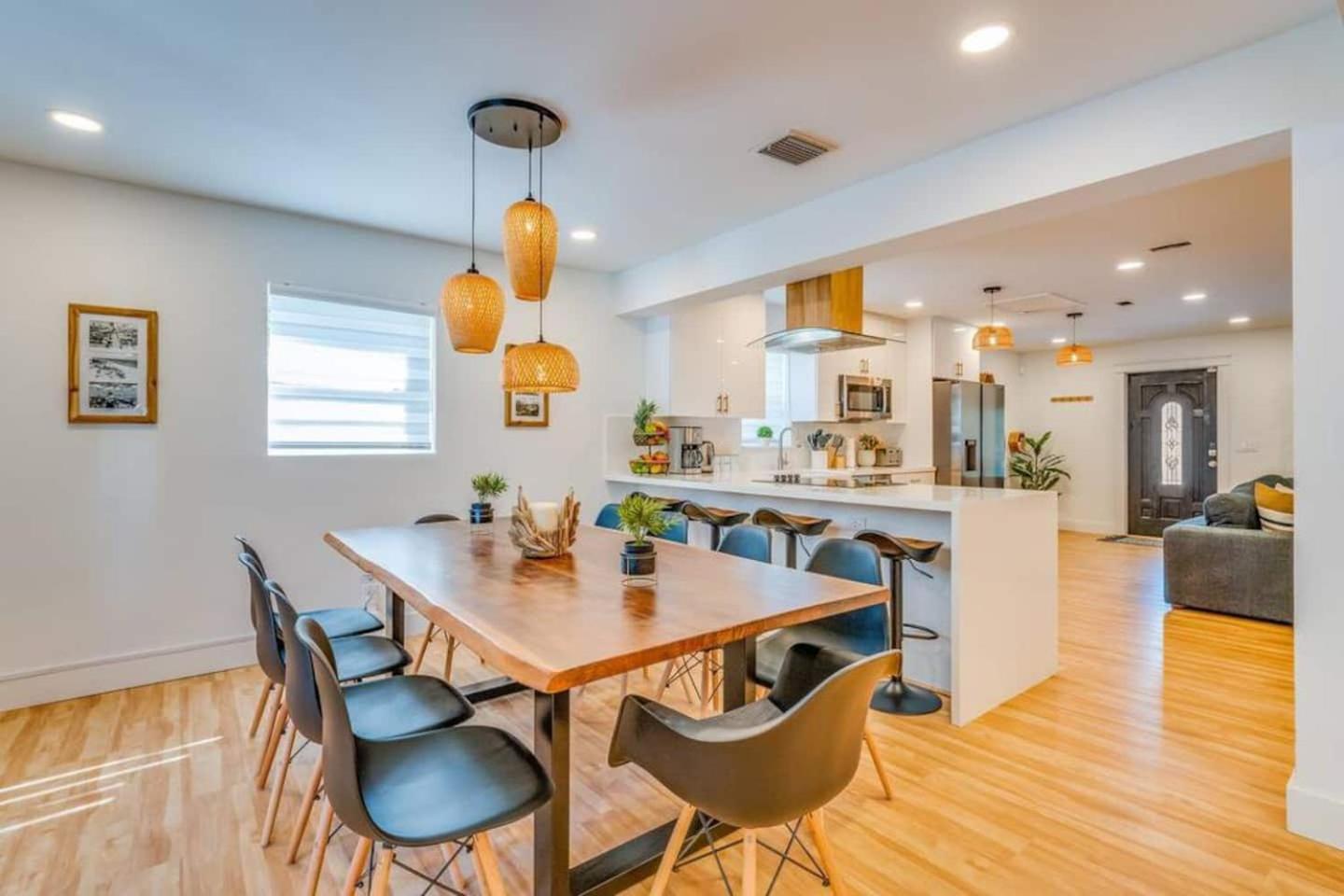 Fox Garden-heated Pool-spa- Boho-downtown &