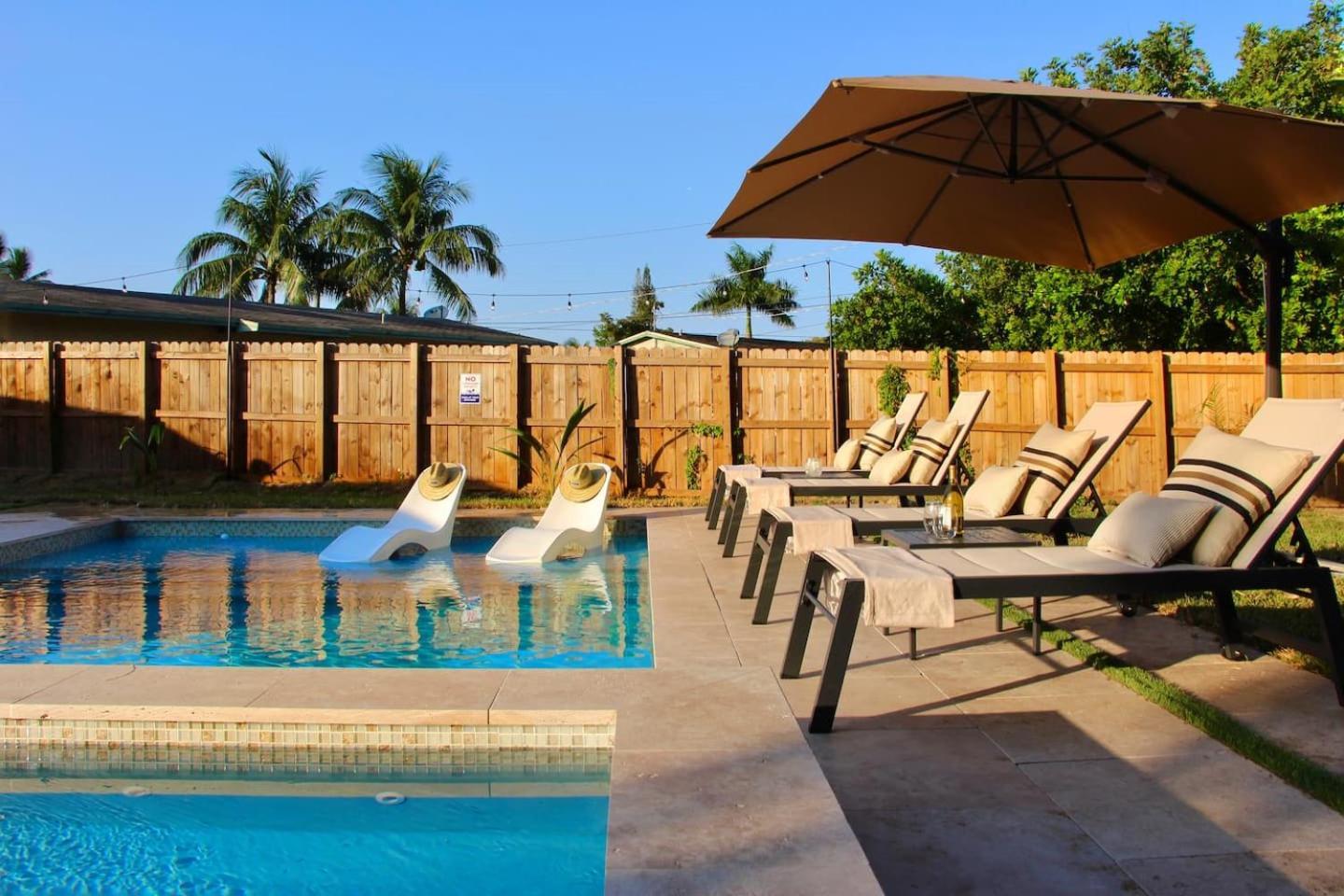 Villa Fox Garden-heated Pool-spa- Boho-downtown & *