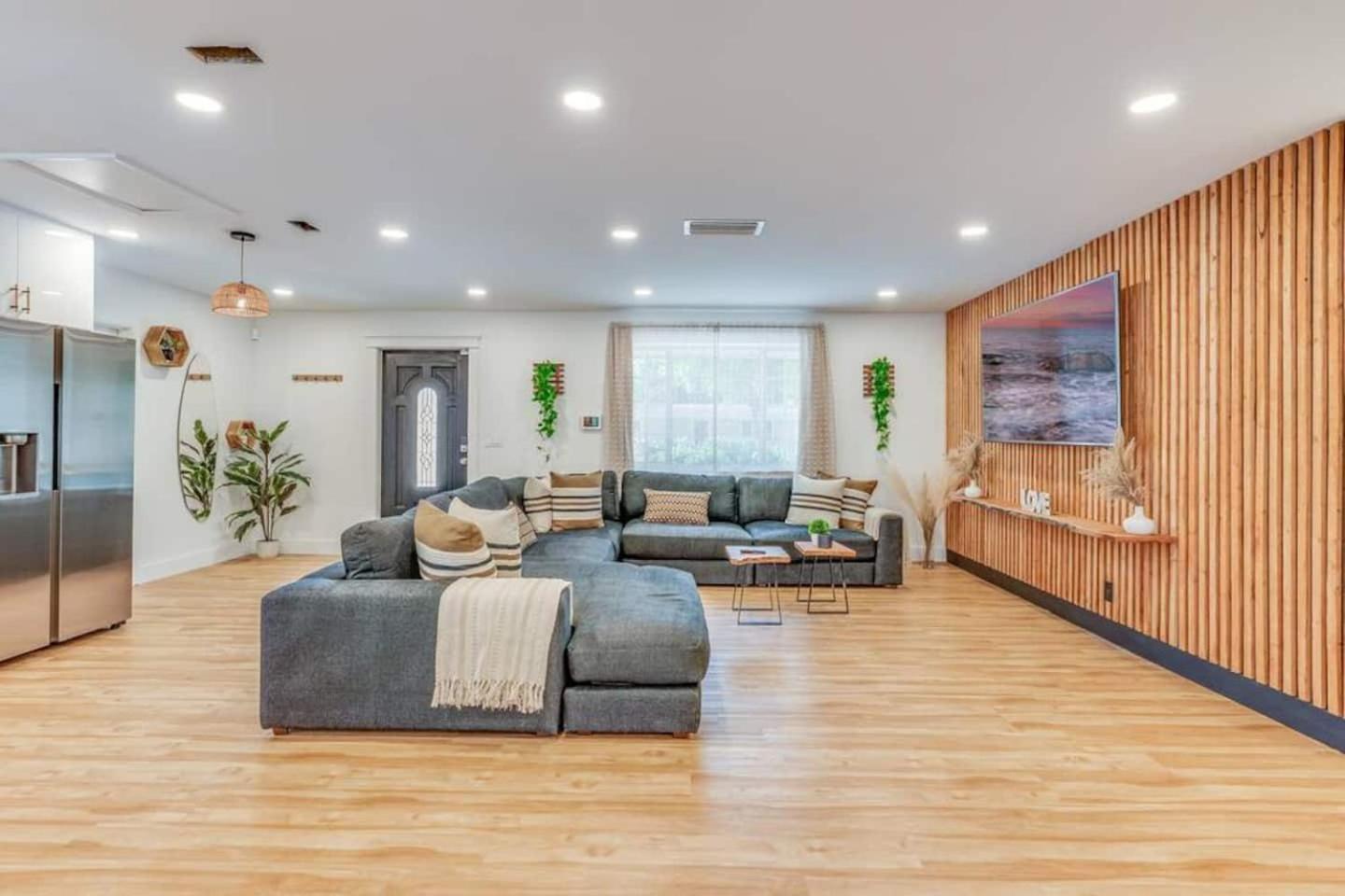 Villa Fox Garden-heated Pool-spa- Boho-downtown & Fort Lauderdale