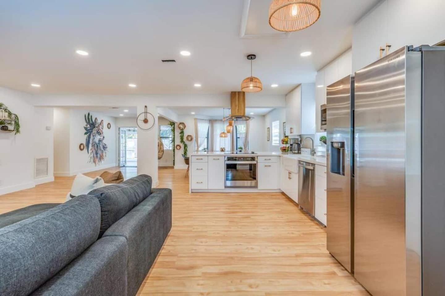 Fox Garden-heated Pool-spa- Boho-downtown &