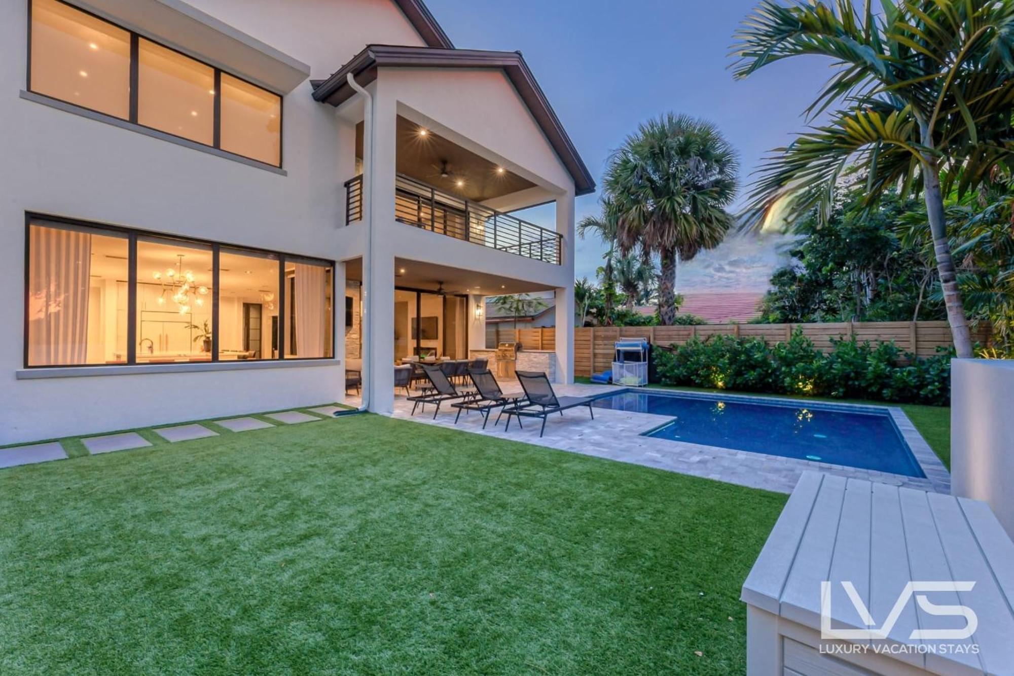 Holiday home Laplaya- 5bed 1min 2 Heated Salt Pool Fort Lauderdale