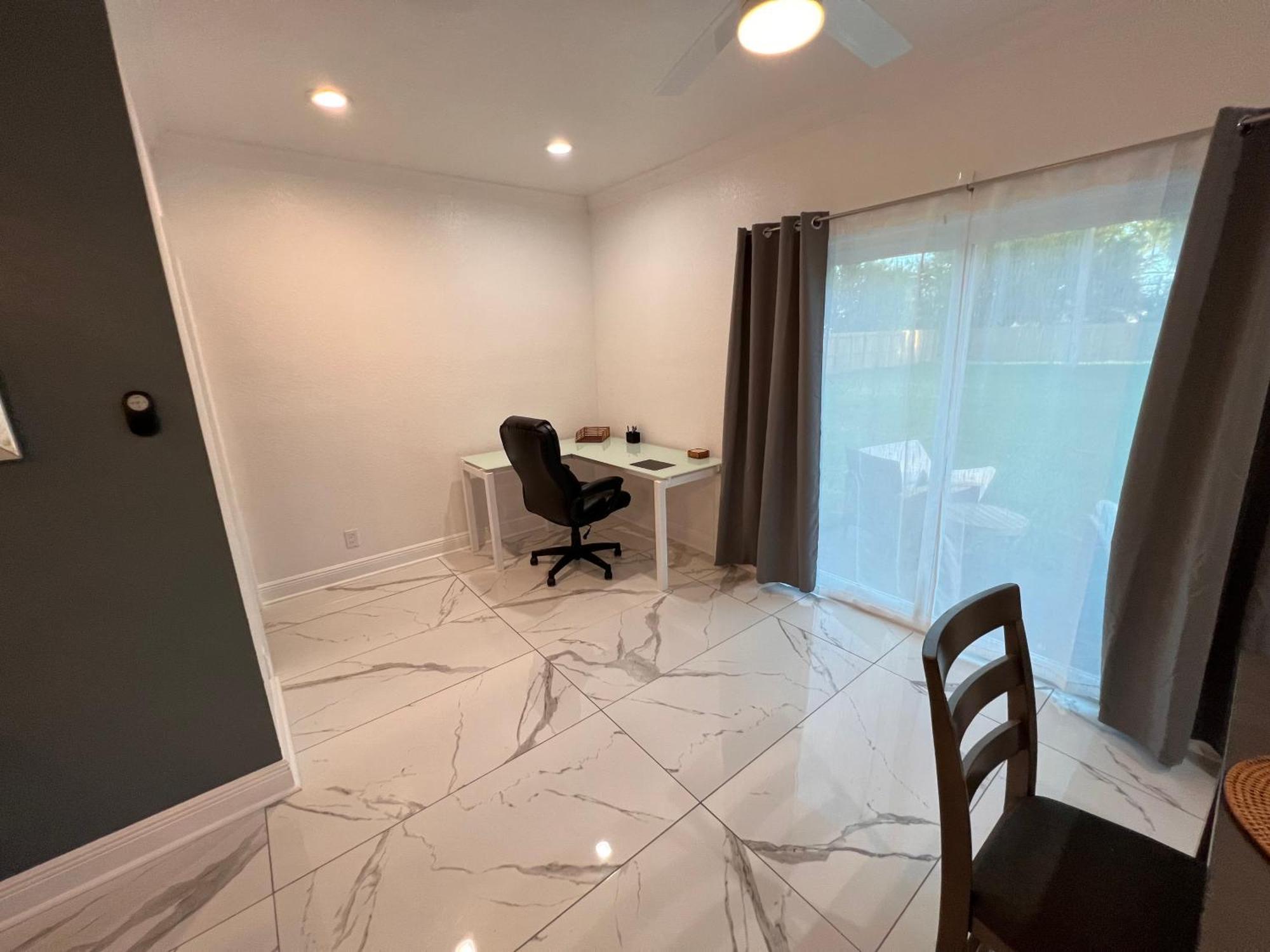 Luxe Lauderdale Holiday home