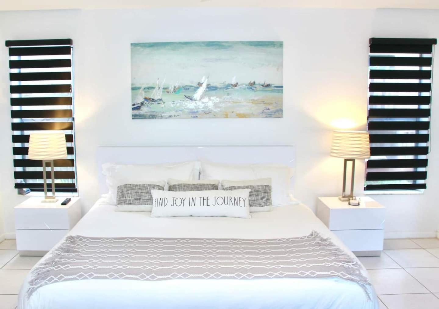 Villa Lux House Heated & Free Boat Tour!