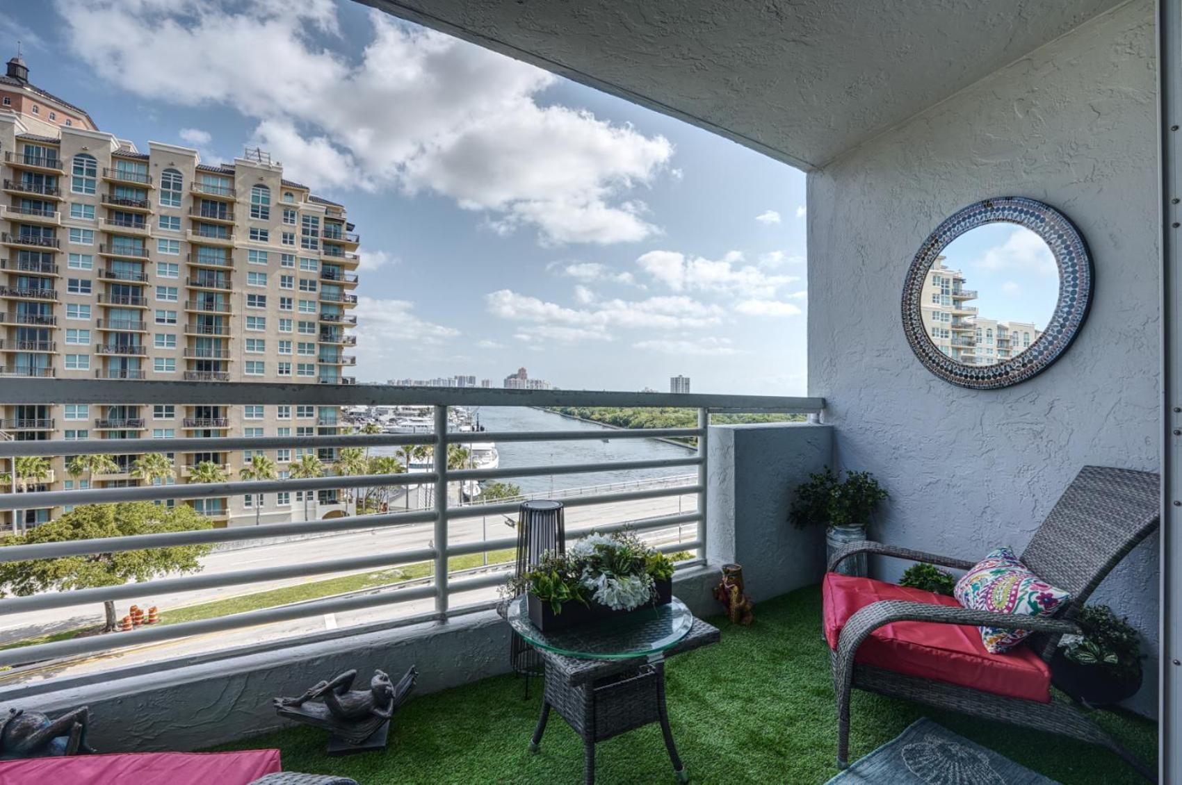 Galleryone Doubletree Hilton Gc Secret Blending Fort Lauderdale