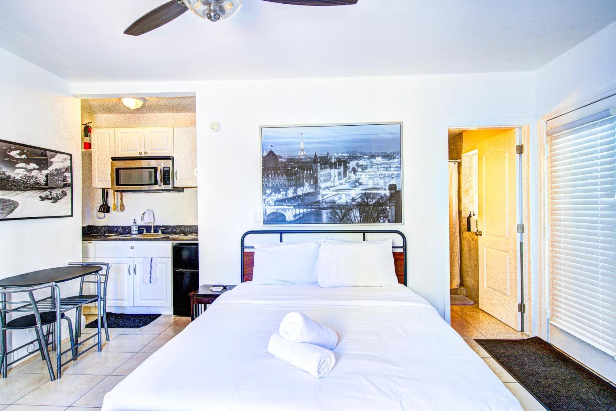 Hotel Little Paris By The Ocean Self Check In