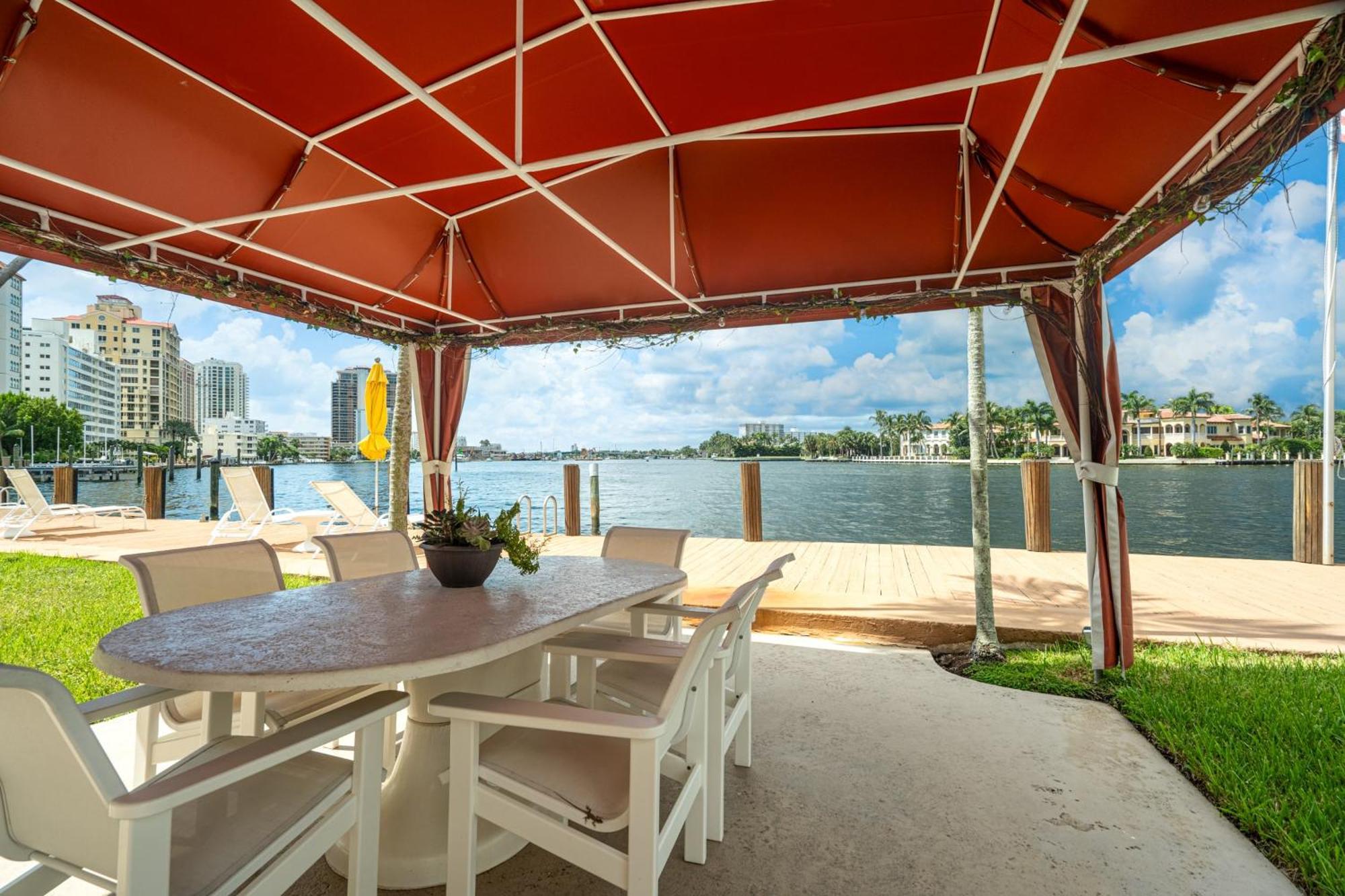Apartment Walk To Ft Lauderdale - Water Views & Pool Fort Lauderdale