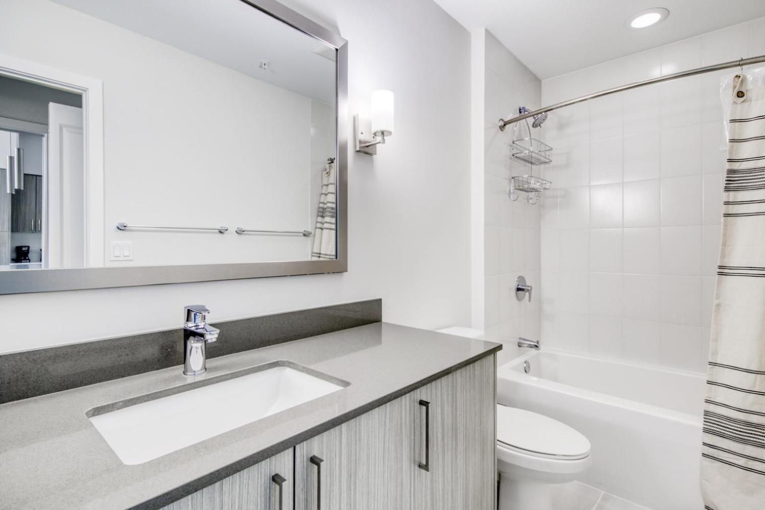 Ponciana Park 1br W Gym Wd Pool Nr Wf Mia-6 Apartment