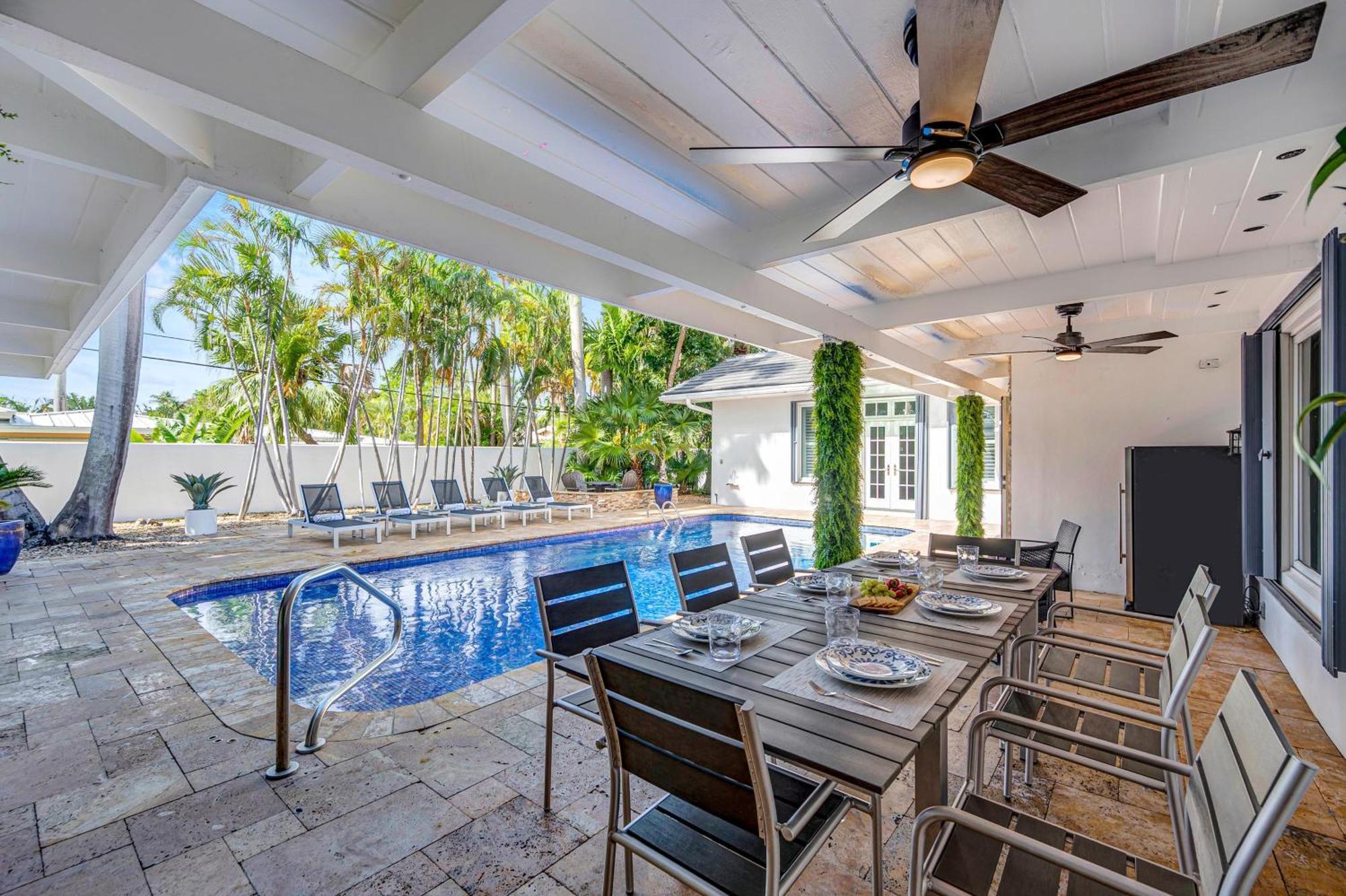 Holiday home Private Neighborhood Heated Pool Lush Surroundings Harbor Key Resldences