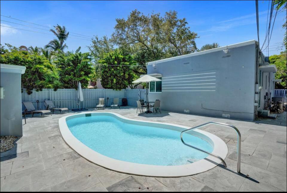 Olas Oasis, Pool, Parking, Remodeled *