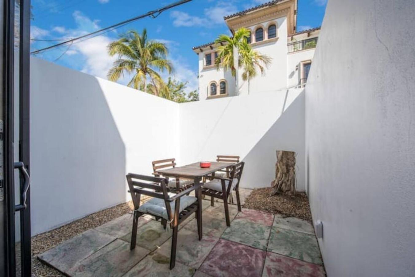 Olas Hammocks Unit 2 By Pmi Apartment Fort Lauderdale