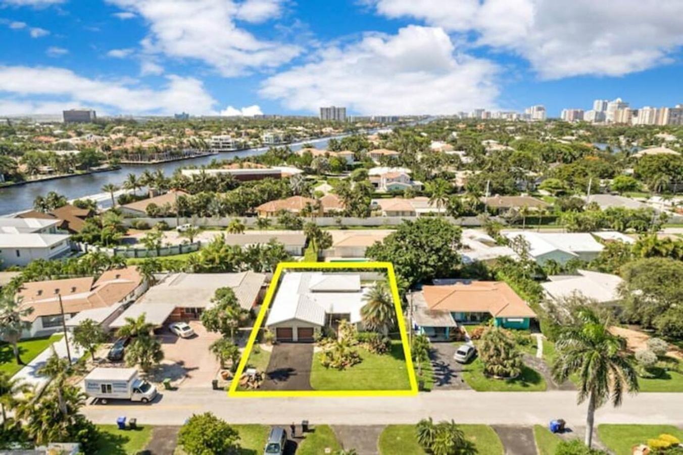 With Pool By Pmi Unit 263 Fort Lauderdale