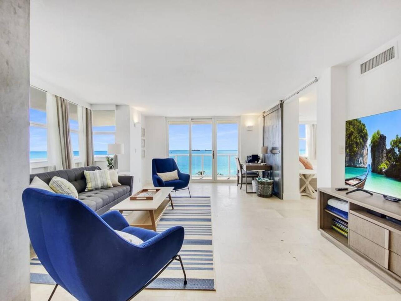 Luxury Beachfront By Pmi Holiday home *