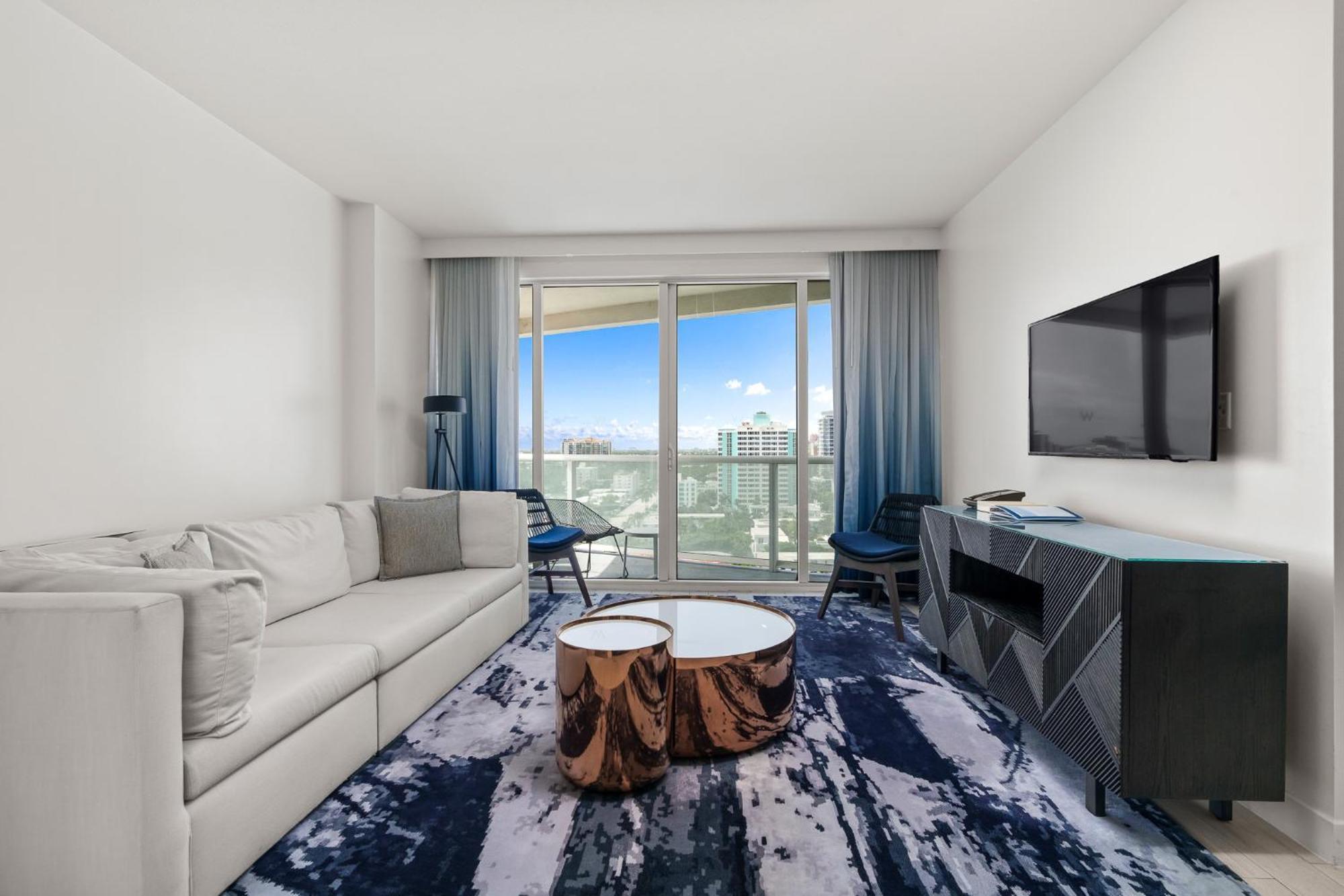 Apartment Luxury 2br Lauderdale W With Double Living Room, Ocean & Intercoastal Views, Brand New Sofas!