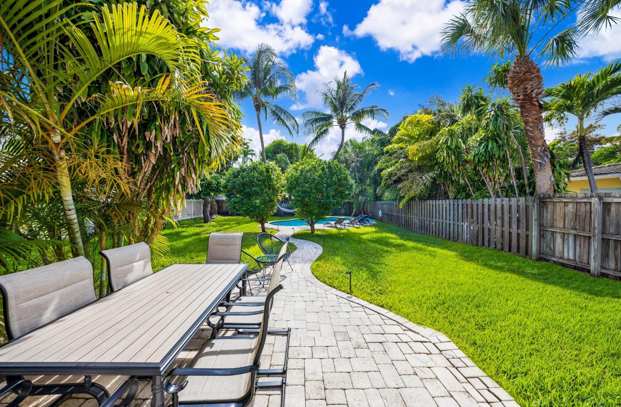 Escape To Newly Remodeled In The Heart Lauderdale With Private Pool Fort Lauderdale