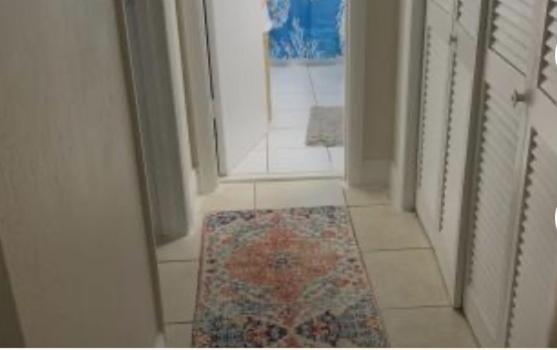 Private One Bedroom One Full Bath In Desired Location *