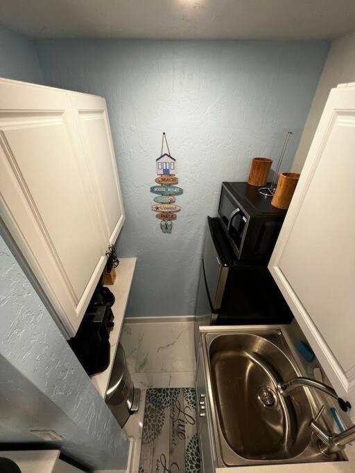 Tinyshell 5 Min To Apartment *