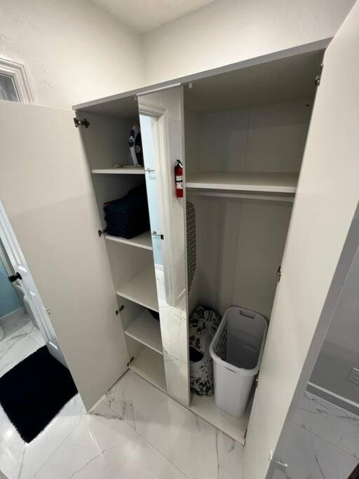 Apartment Tinyshell 5 Min To Fort Lauderdale