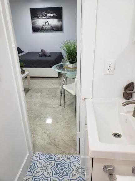 Apts With Backyard Near Lauderdale Beach, Nightlife, Cruise Port, Airport * Fort Lauderdale