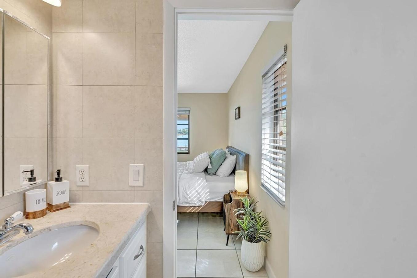 Holiday home Beautiful Cozy Lakefront Homecasinoairportbeach Fort Lauderdale