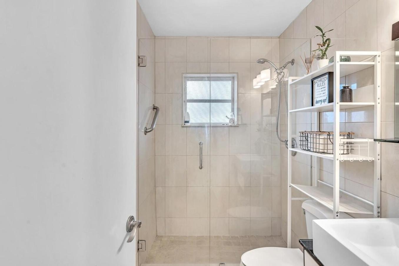 Beautiful Cozy Lakefront Homecasinoairportbeach Fort Lauderdale