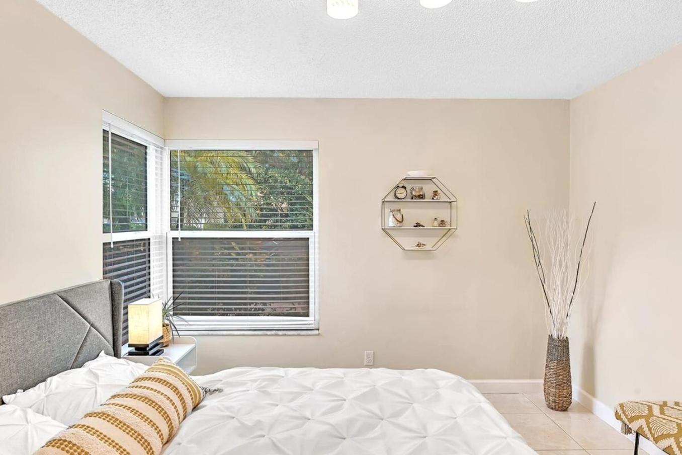 Beautiful Cozy Lakefront Homecasinoairportbeach * Fort Lauderdale