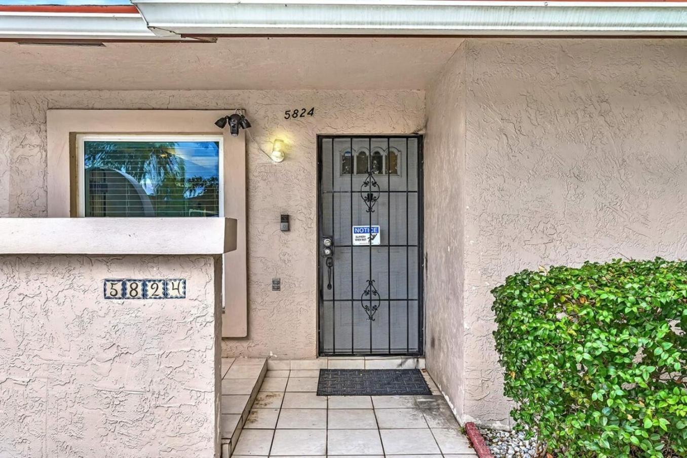 Beautiful Cozy Lakefront Homecasinoairportbeach Holiday home Fort Lauderdale