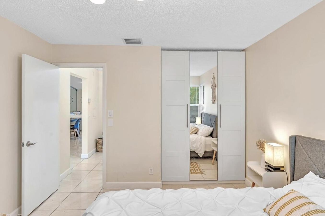 Beautiful Cozy Lakefront Homecasinoairportbeach * Fort Lauderdale