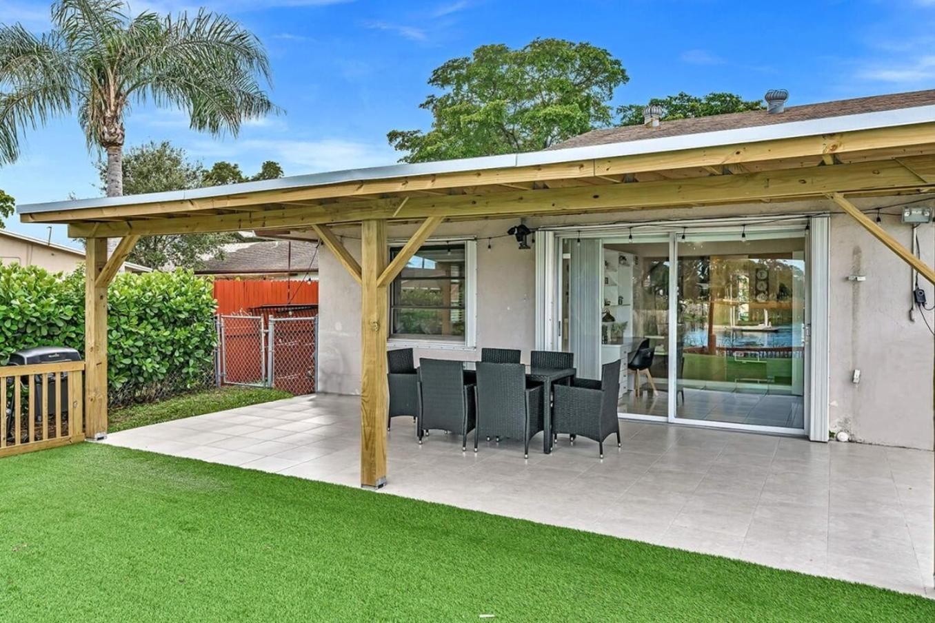 Beautiful Cozy Lakefront Homecasinoairportbeach Holiday home *