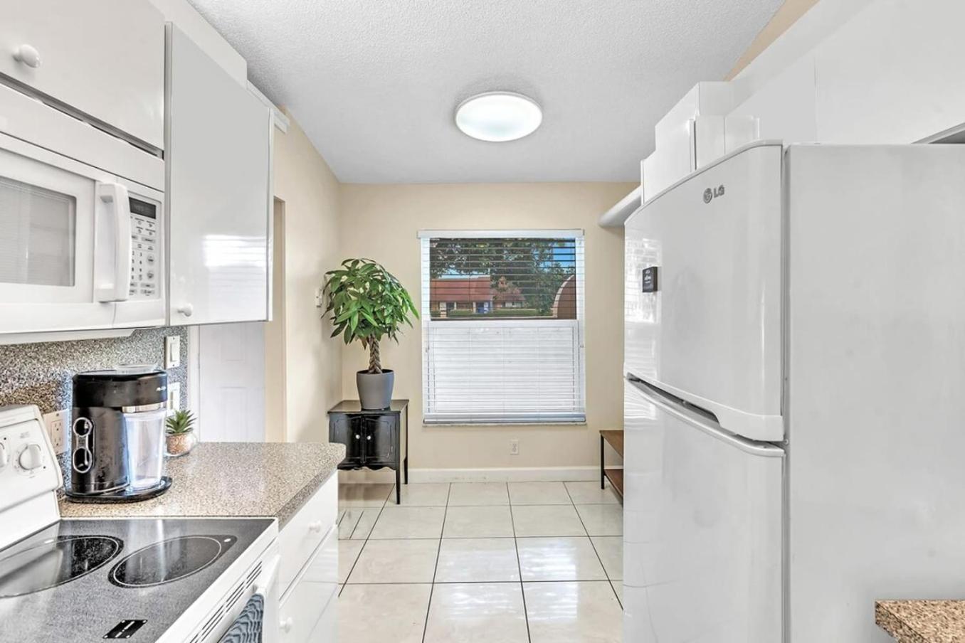 Beautiful Cozy Lakefront Homecasinoairportbeach Holiday home