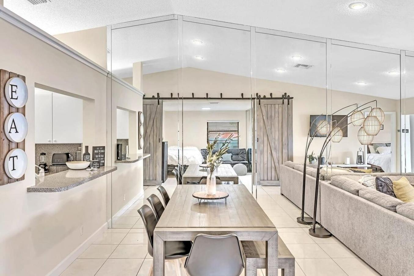 Beautiful Cozy Lakefront Homecasinoairportbeach Holiday home Fort Lauderdale