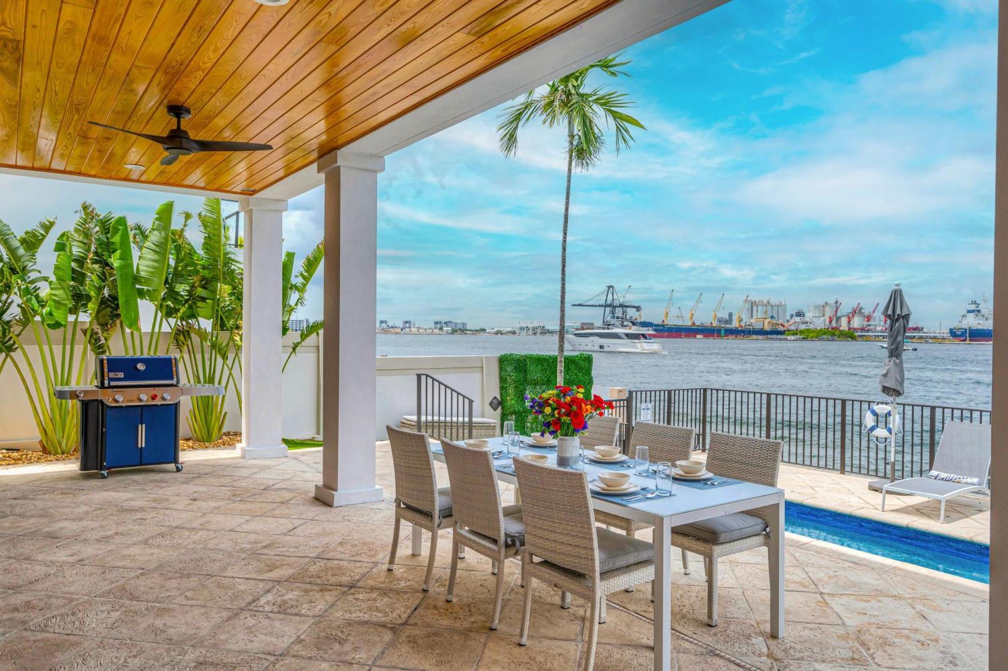 Mega Yacht Views Private Heated Pool Harbor Inlet Area Harbourview Key Vlllas