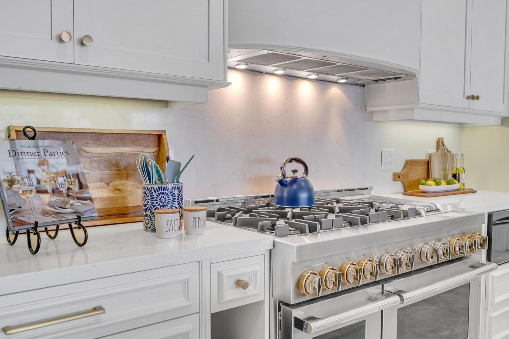 Mega Yacht Views Private Heated Pool Harbor Inlet Area Harbourview Key Vlllas Holiday home Fort Lauderdale