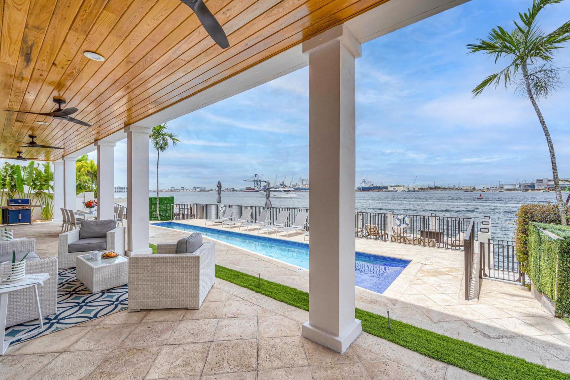 Holiday home Mega Yacht Views Private Heated Pool Harbor Inlet Area Harbourview Key Vlllas *