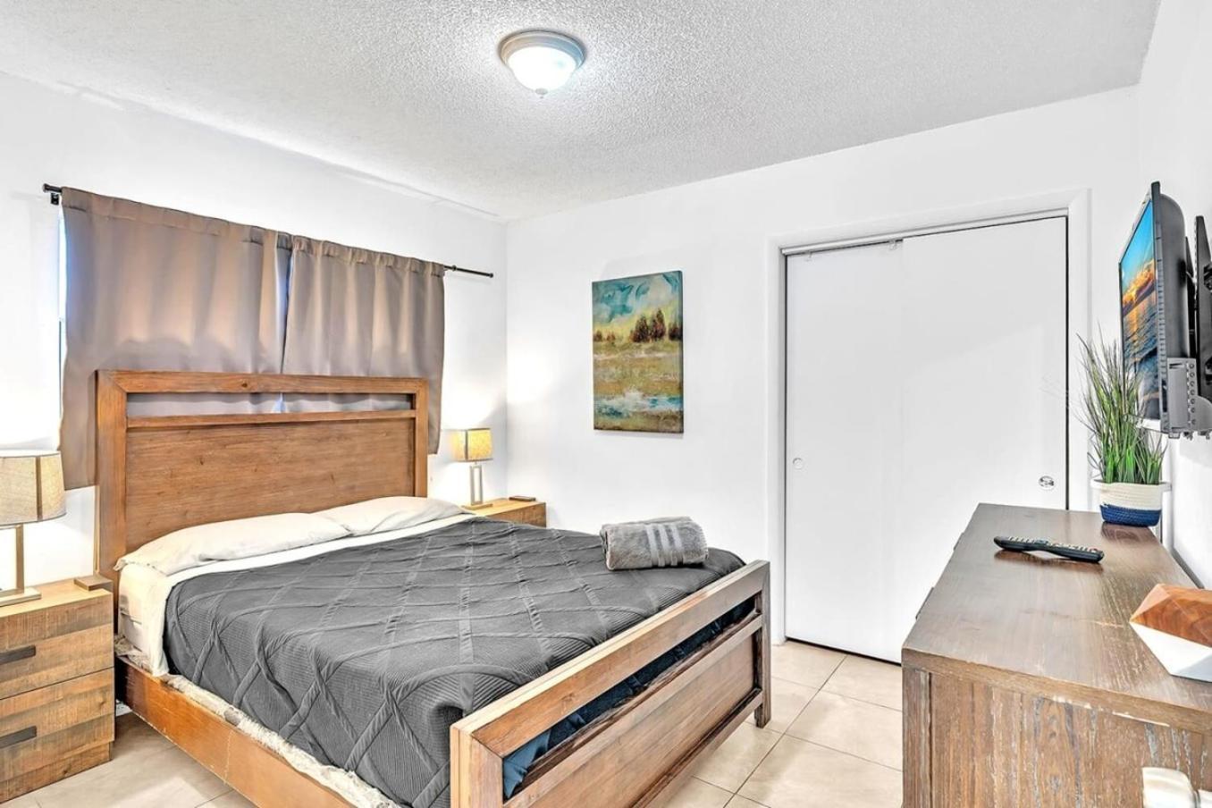 Lakeview House Near F Lauderdale L1 *