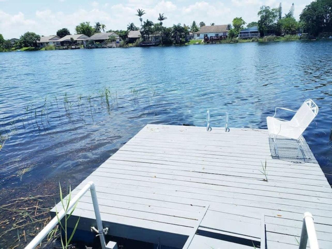 Lakeside Retreat 3br, 2bth Near Hard Rock Casino * Fort Lauderdale