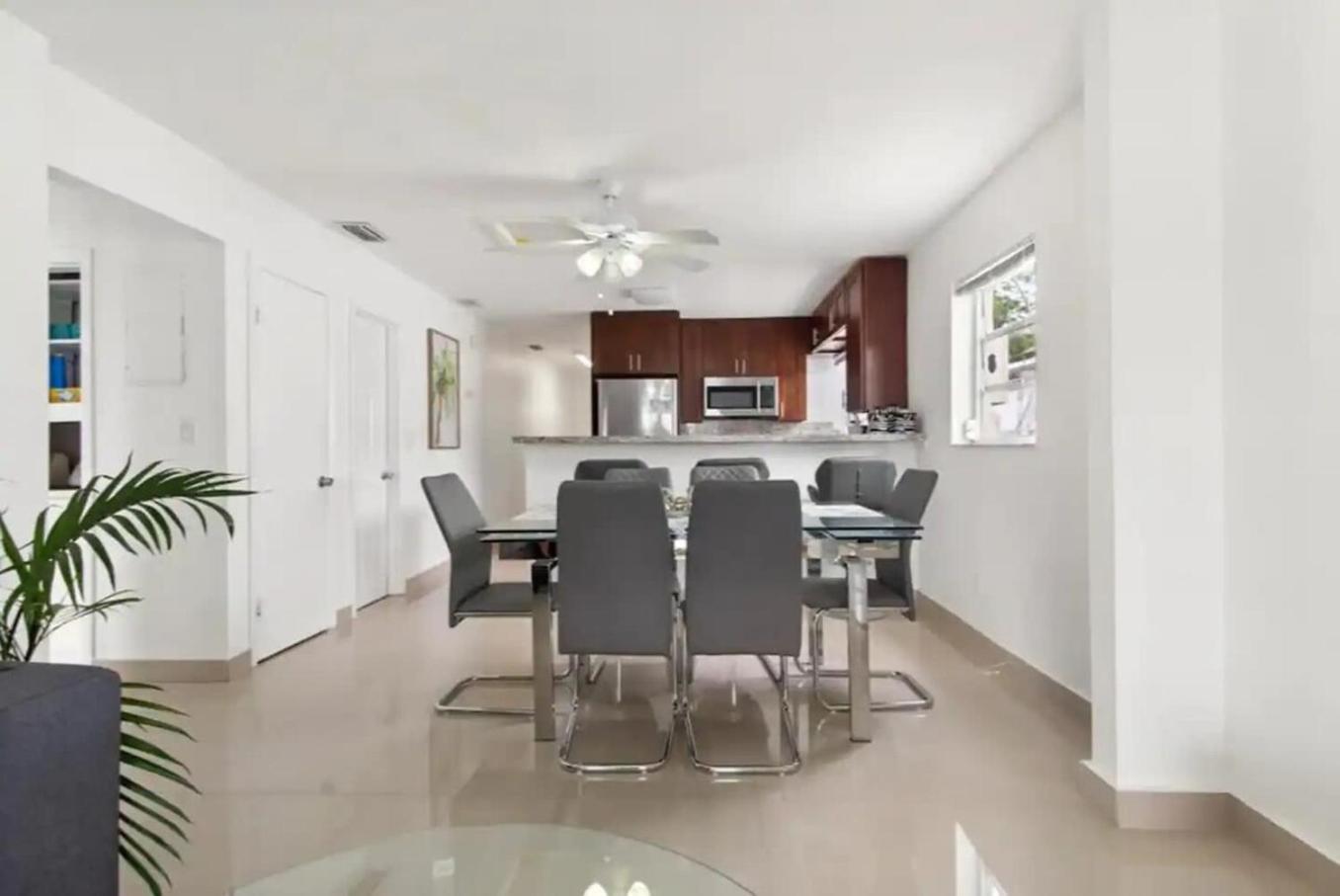 Holiday home Lakeside 3br Retreat With Private Yard & Kayak Use Fort Lauderdale