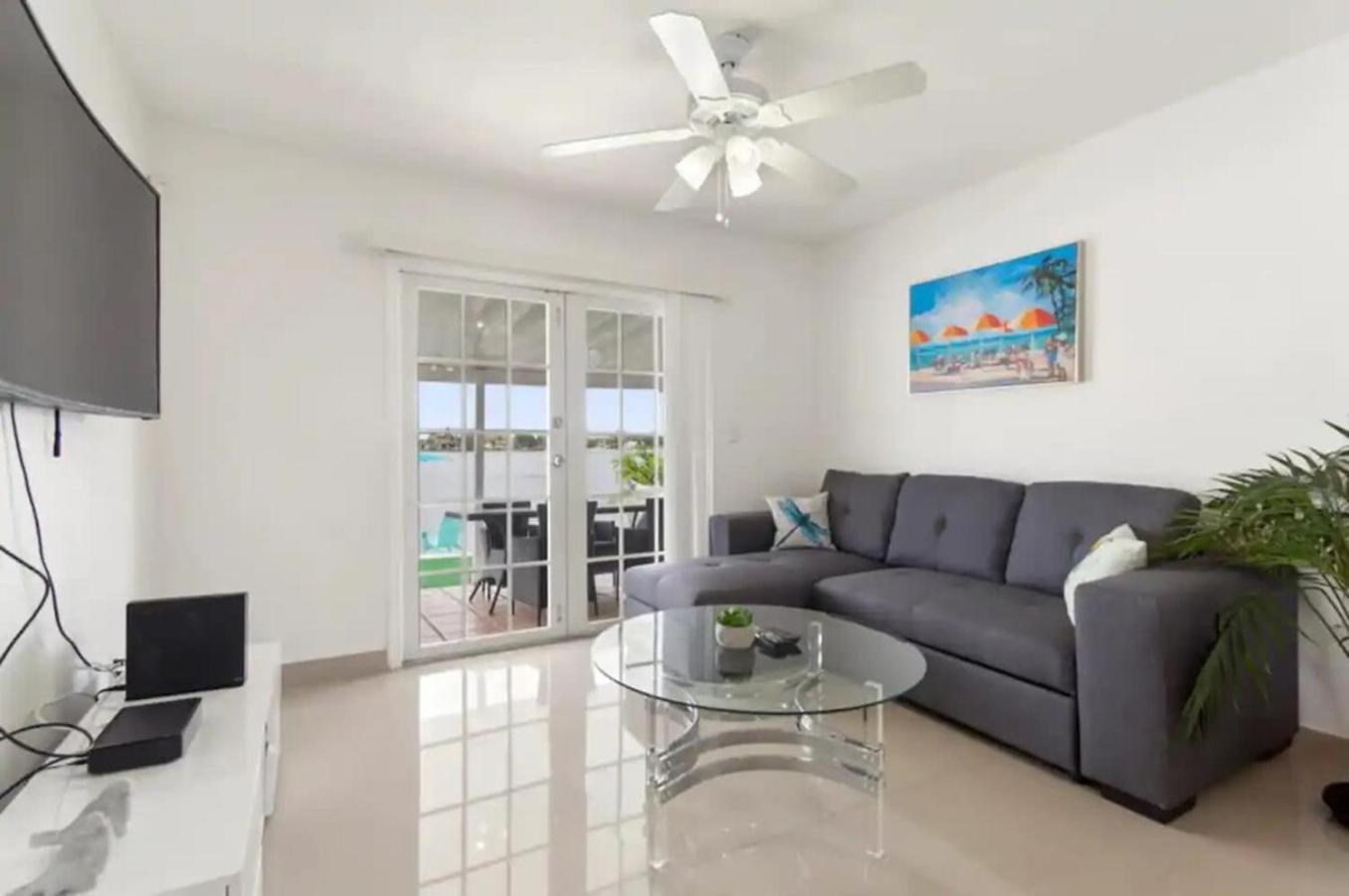 Holiday home Lakeside 3br Retreat With Private Yard & Kayak Use
