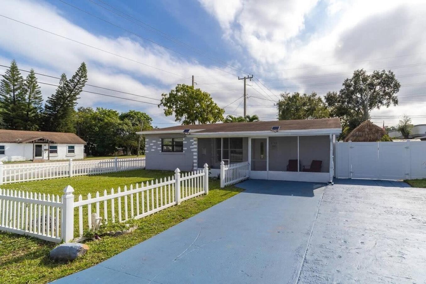 Private Heated Pool In Ftl Near *
