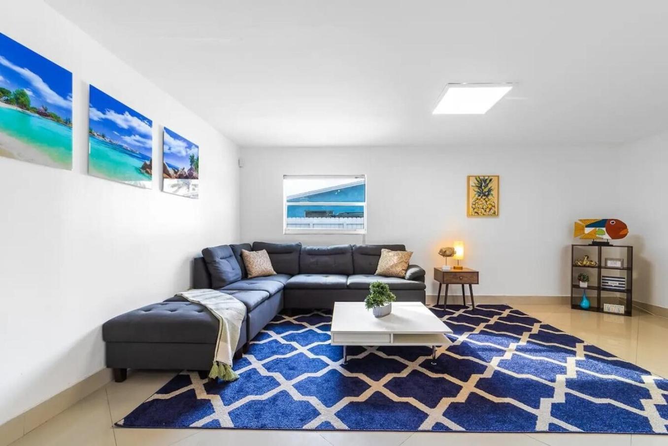 Private Heated Pool In Ftl Near Holiday home