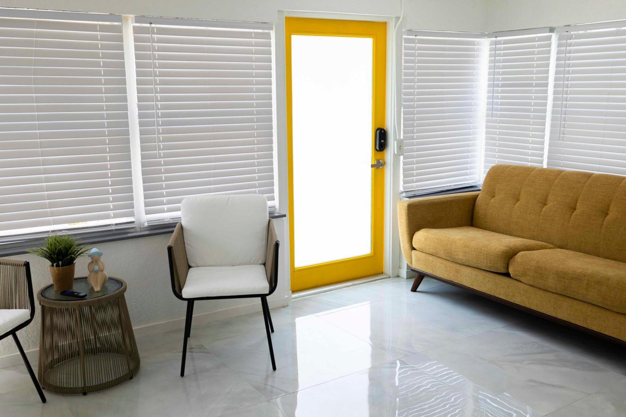 Holiday home Alma House Pool Bbq Playground And Playroom Family Fort Lauderdale