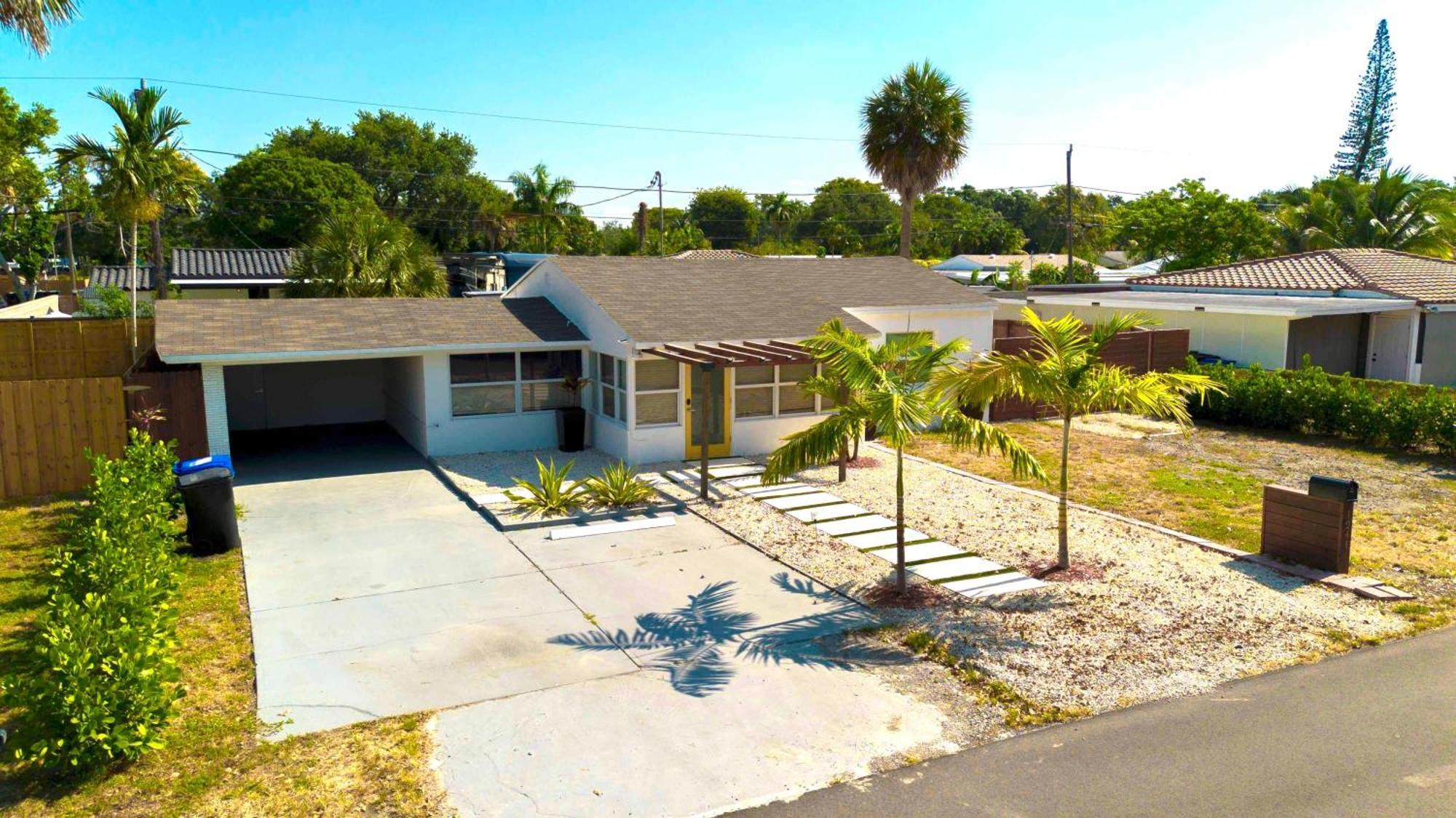 Alma House Pool Bbq Playground And Playroom Family Holiday home Fort Lauderdale